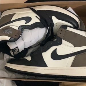 Jordan Mocha 1s Mens sz 9 ( BRAND NEW )